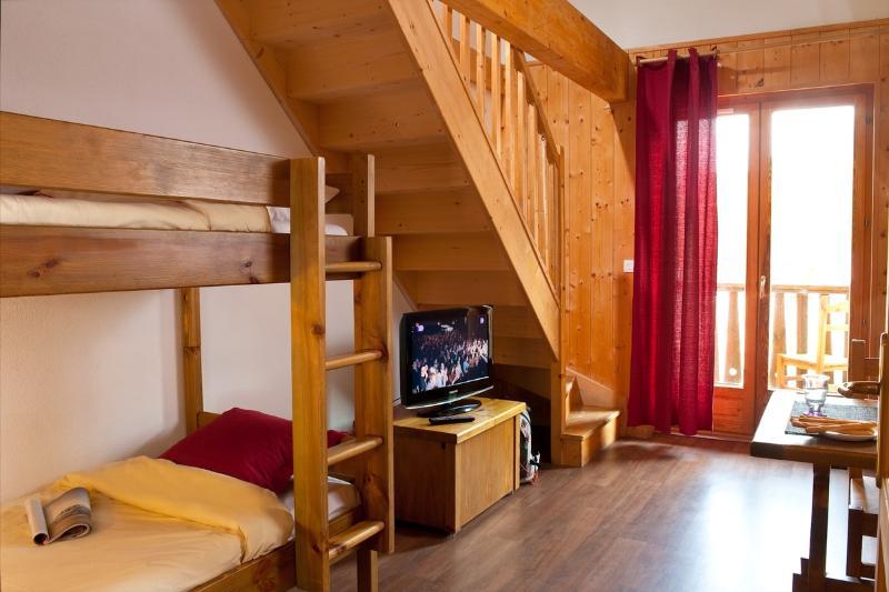 Madame Vacances Residence Les Fermes De Saint Sorlin Saint-Sorlin-dʼArves Exterior foto